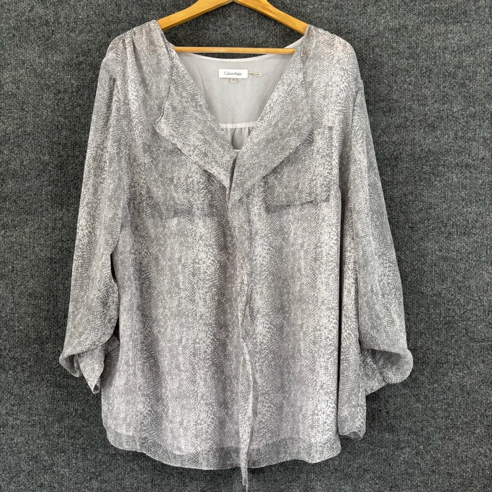 Calvin Klein Womens Gray Snakeskin Print Top Size 2X Pullover Office Career